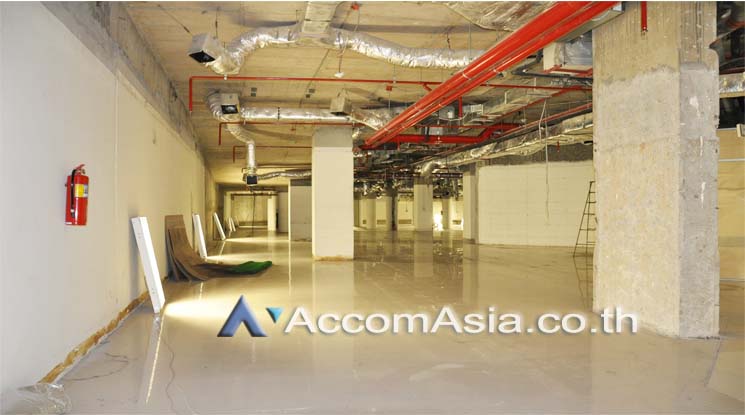 8  Office Space For Rent in Ratchadaphisek ,Bangkok MRT Phetchaburi at Italthai tower AA11976